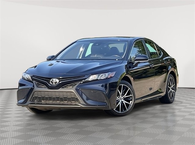 2022 Toyota Camry SE -
                Plymouth, MI