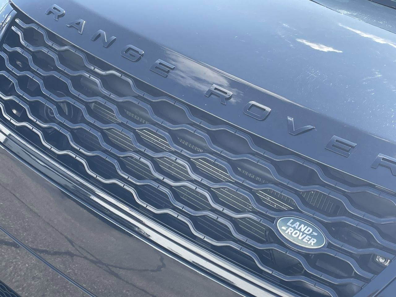 Thumbnail: 2018 Land Rover Range Rover Velar - 37