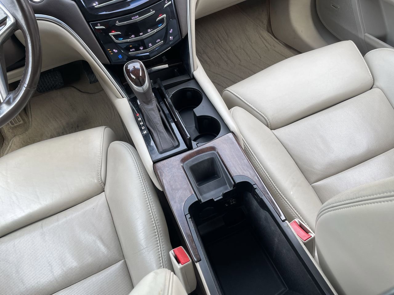 Thumbnail: 2013 Cadillac XTS - 24
