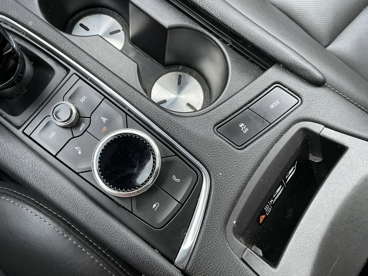 Thumbnail: 2023 Cadillac XT5 - 31