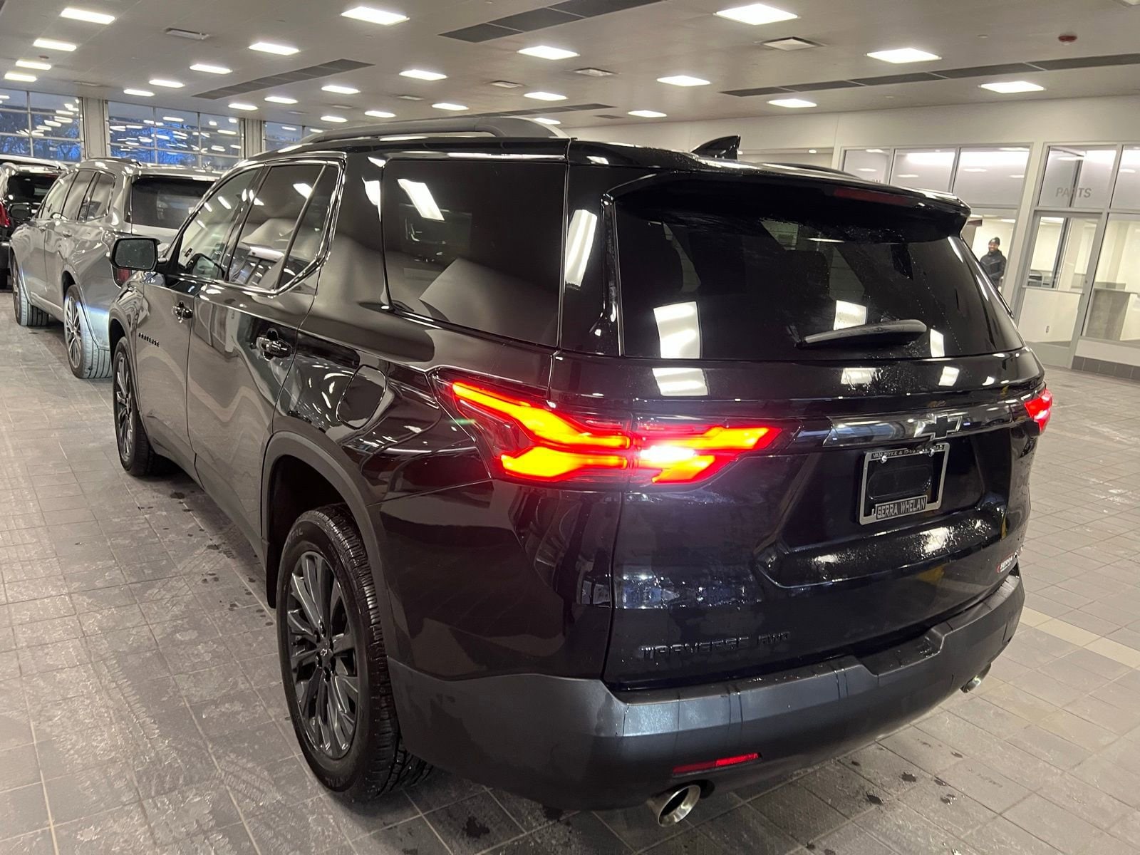 Thumbnail: 2023 Chevrolet Traverse - 2