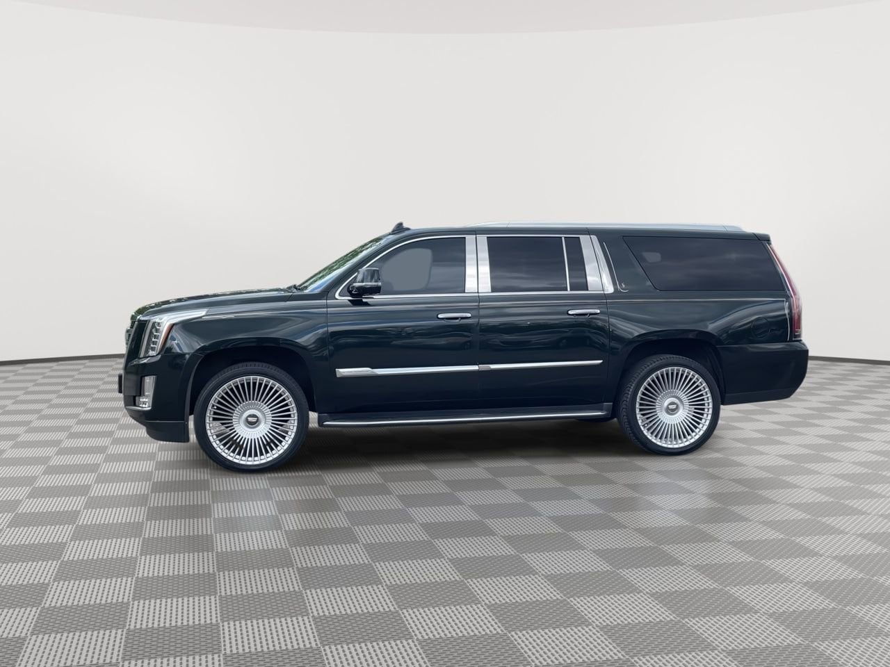 Thumbnail: 2016 Cadillac Escalade - 5