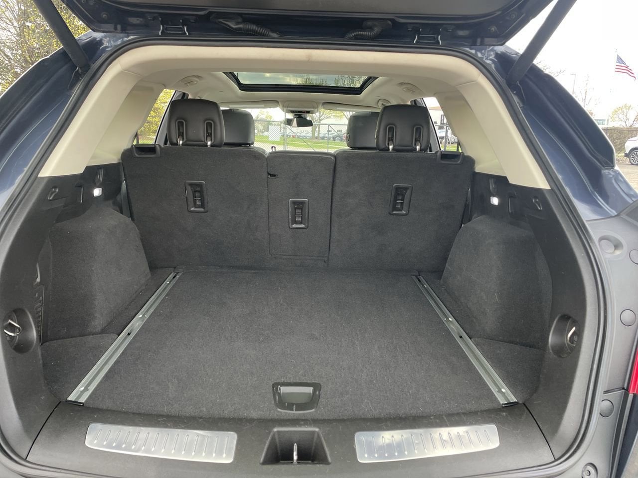 Thumbnail: 2019 Cadillac XT5 - 16