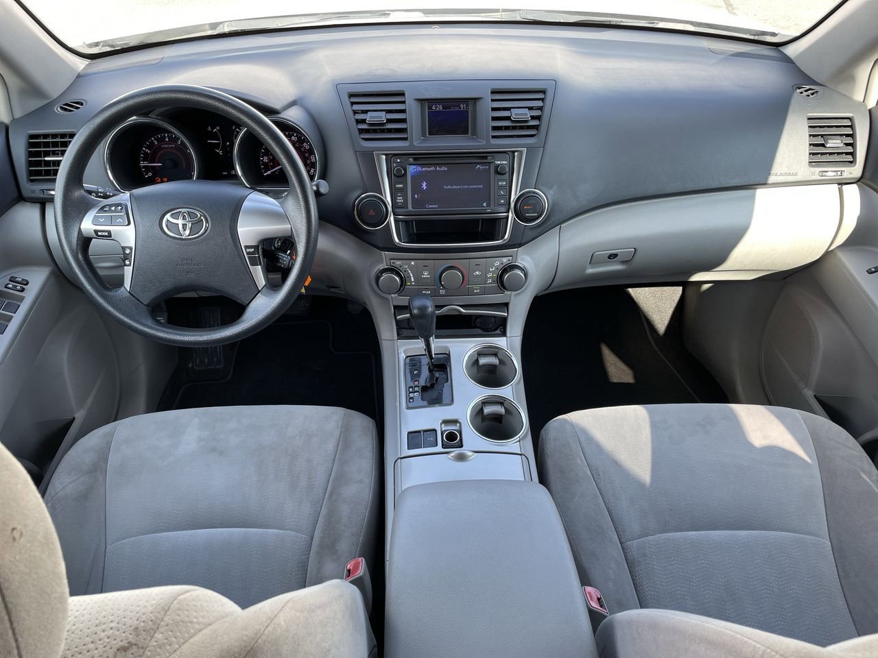Thumbnail: 2013 Toyota Highlander - 21