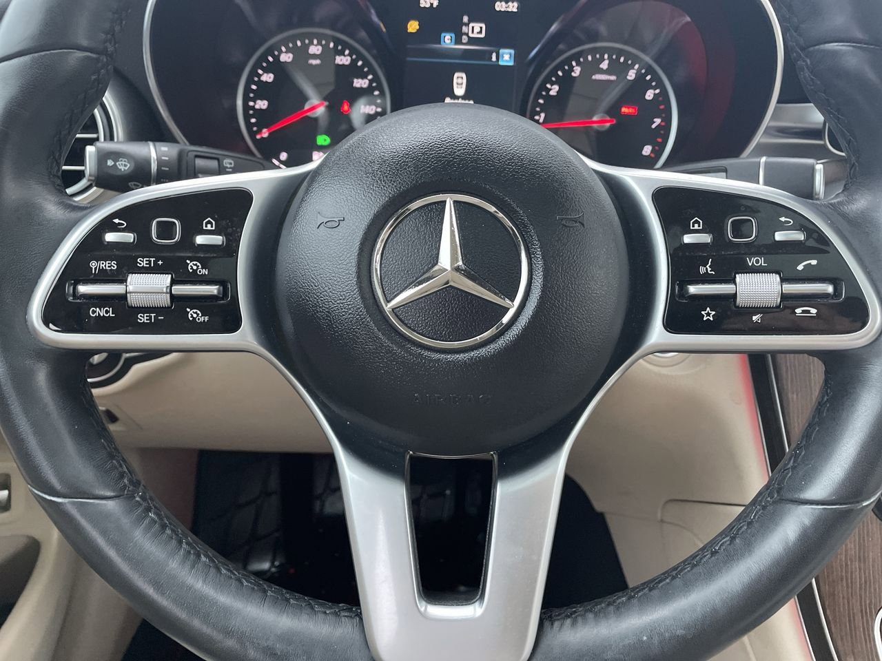 Thumbnail: 2022 Mercedes-Benz GLC - 10