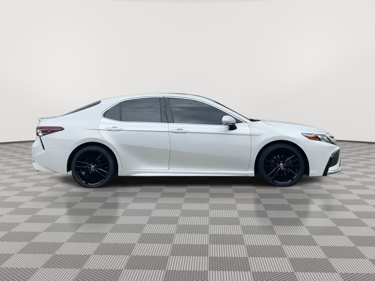Thumbnail: 2021 Toyota Camry - 9