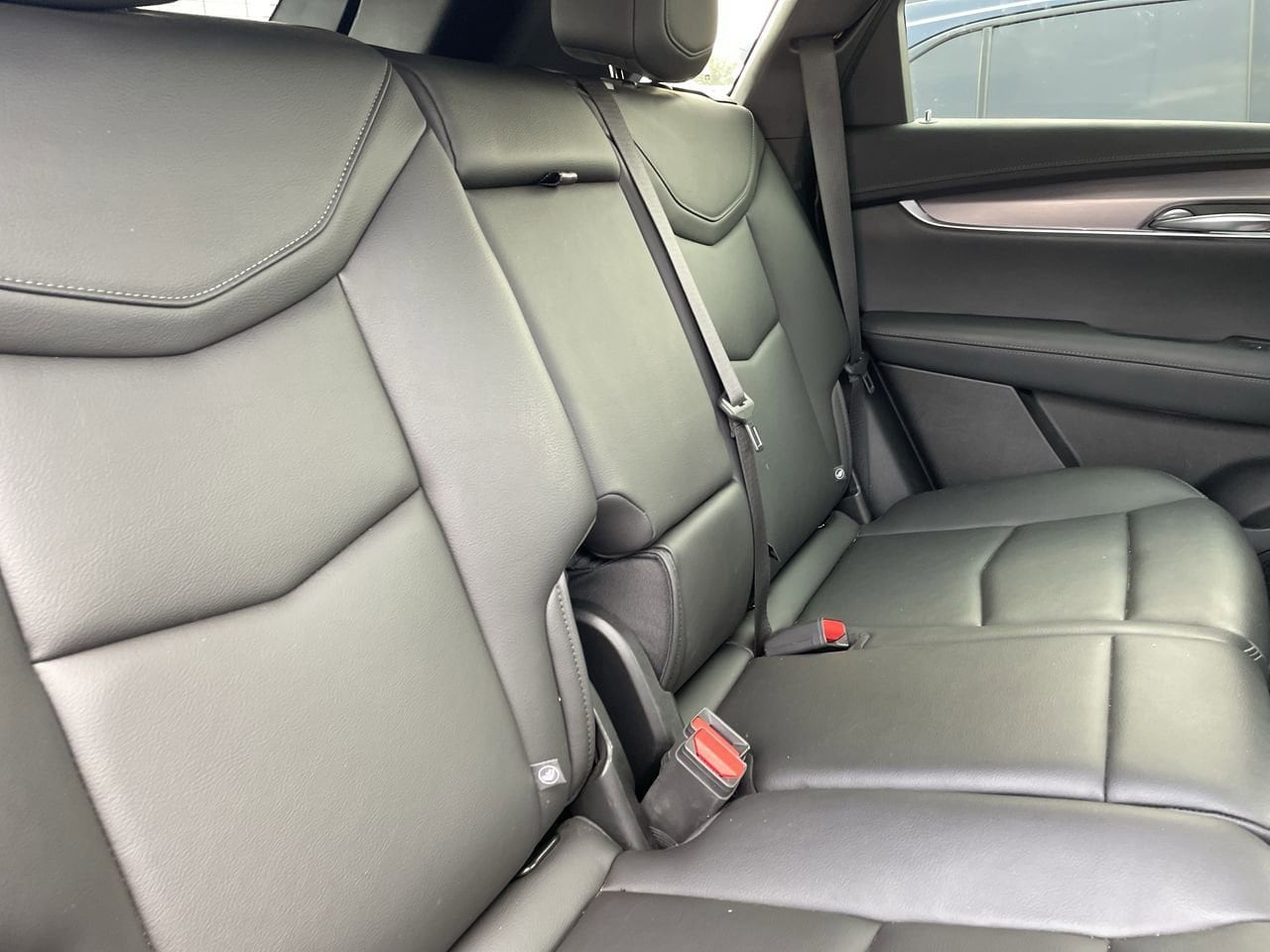 Thumbnail: 2023 Cadillac XT5 - 15