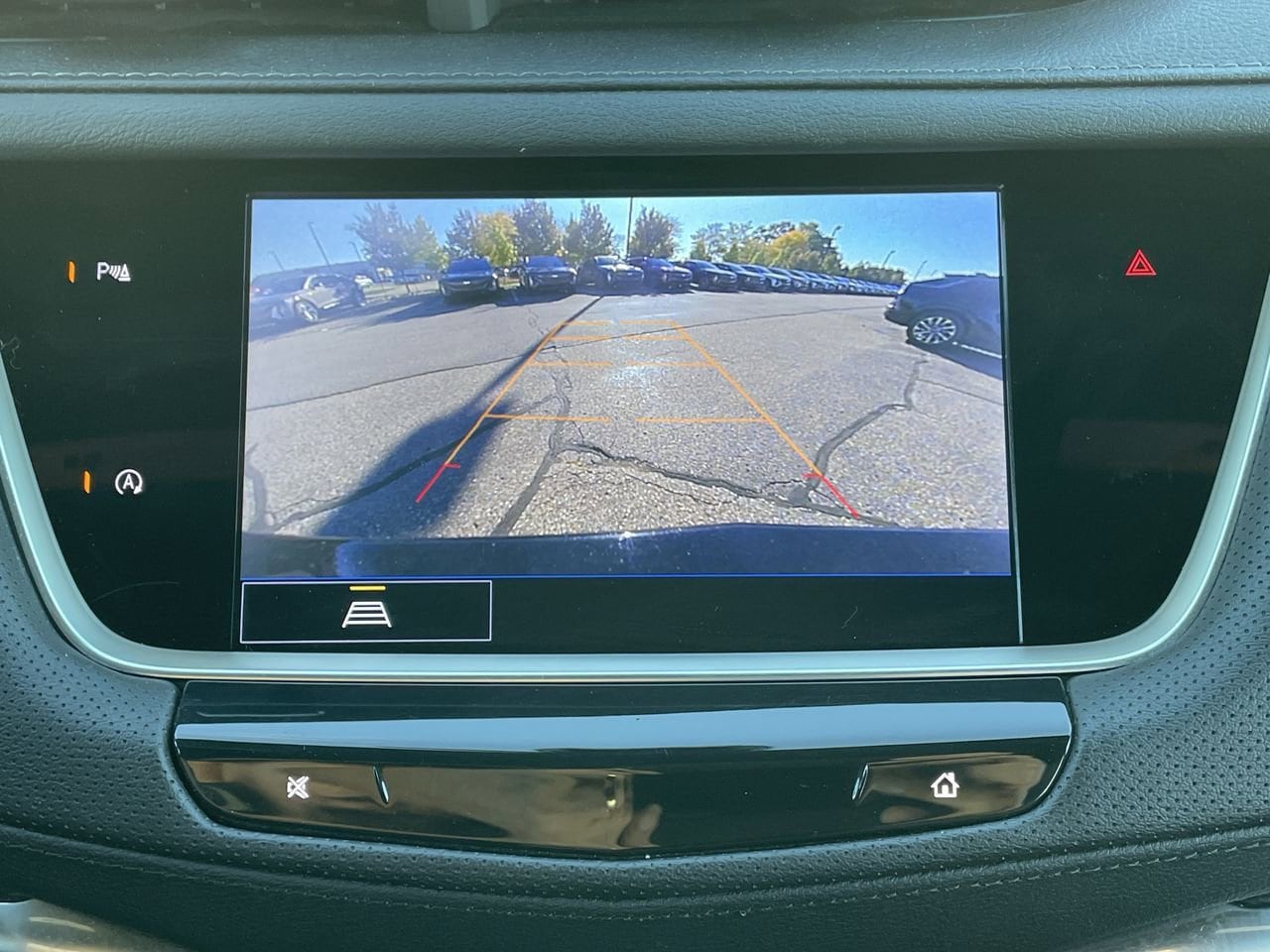 Thumbnail: 2024 Cadillac XT5 - 28