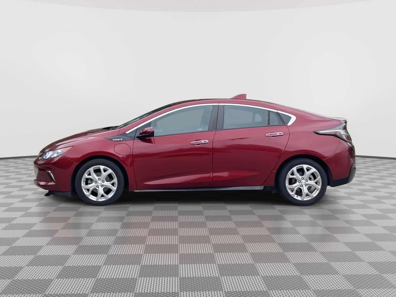 Thumbnail: 2017 Chevrolet Volt - 5