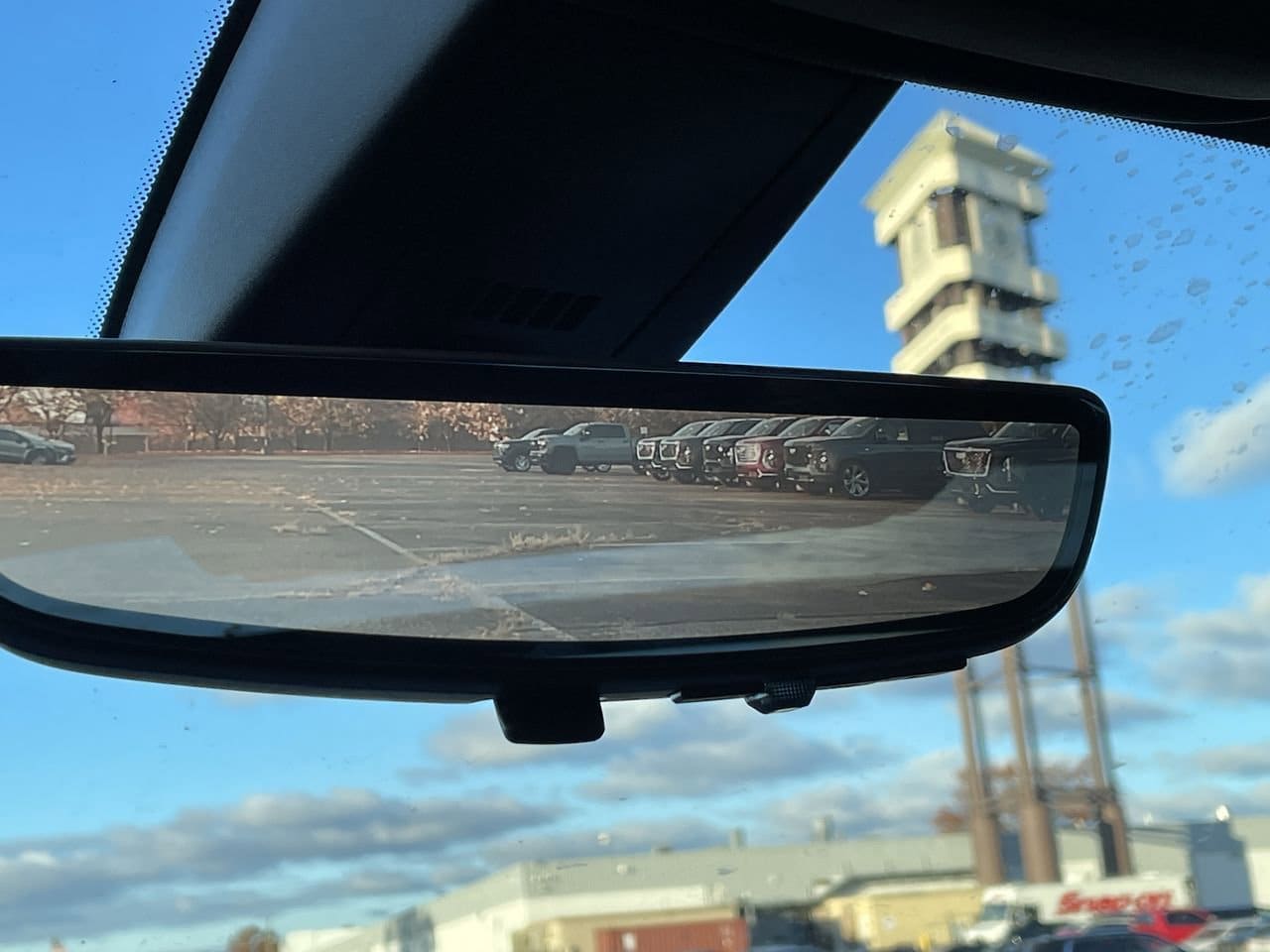 Thumbnail: 2023 Cadillac XT5 - 30