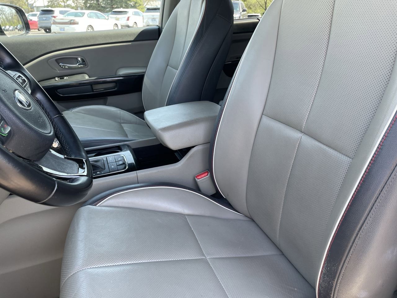 Thumbnail: 2016 Kia Sedona - 12