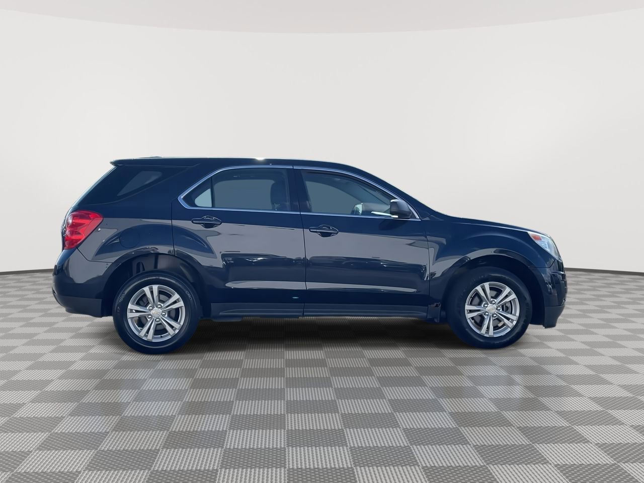 Thumbnail: 2015 Chevrolet Equinox - 9