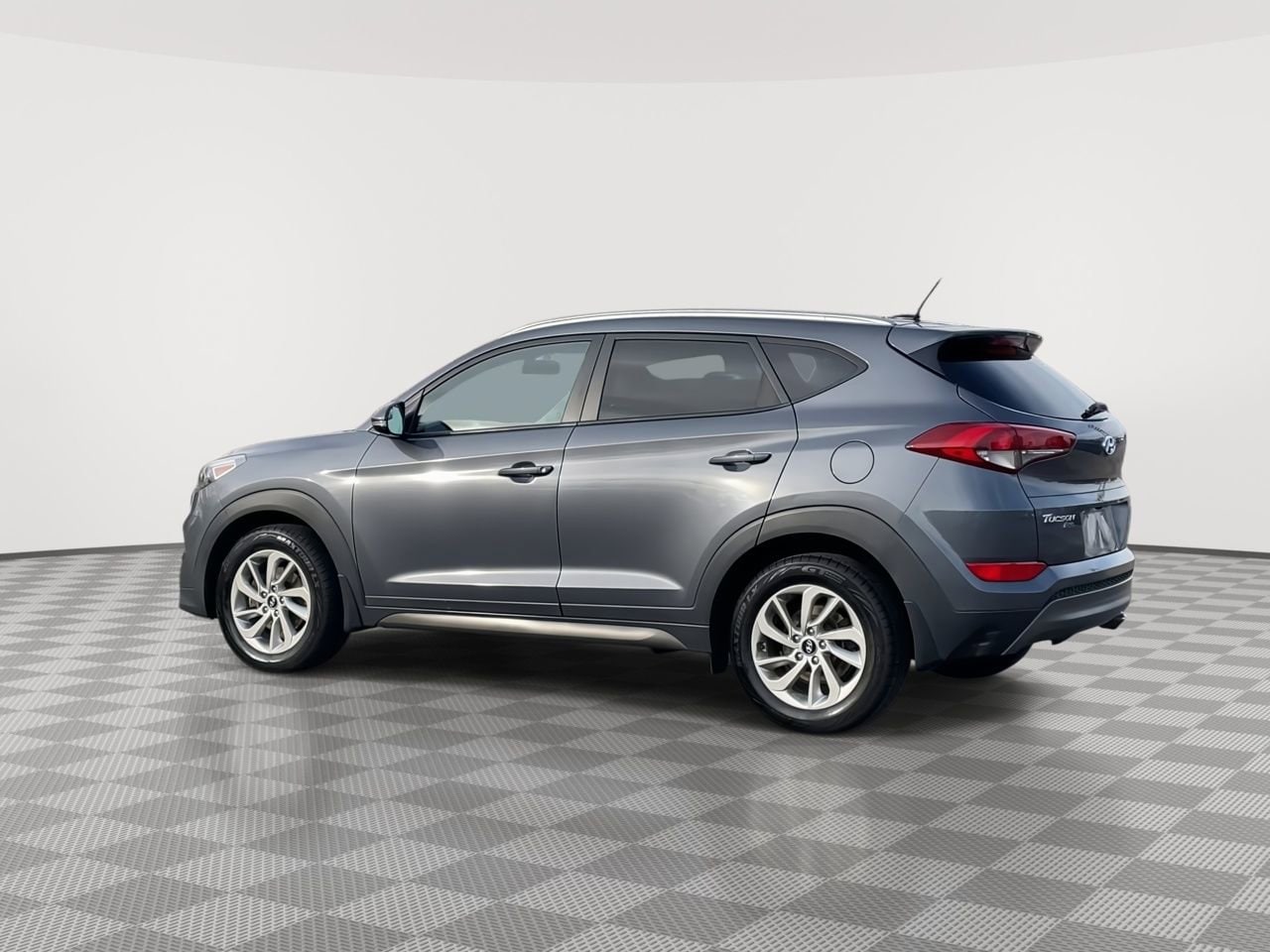 Thumbnail: 2016 Hyundai Tucson - 6