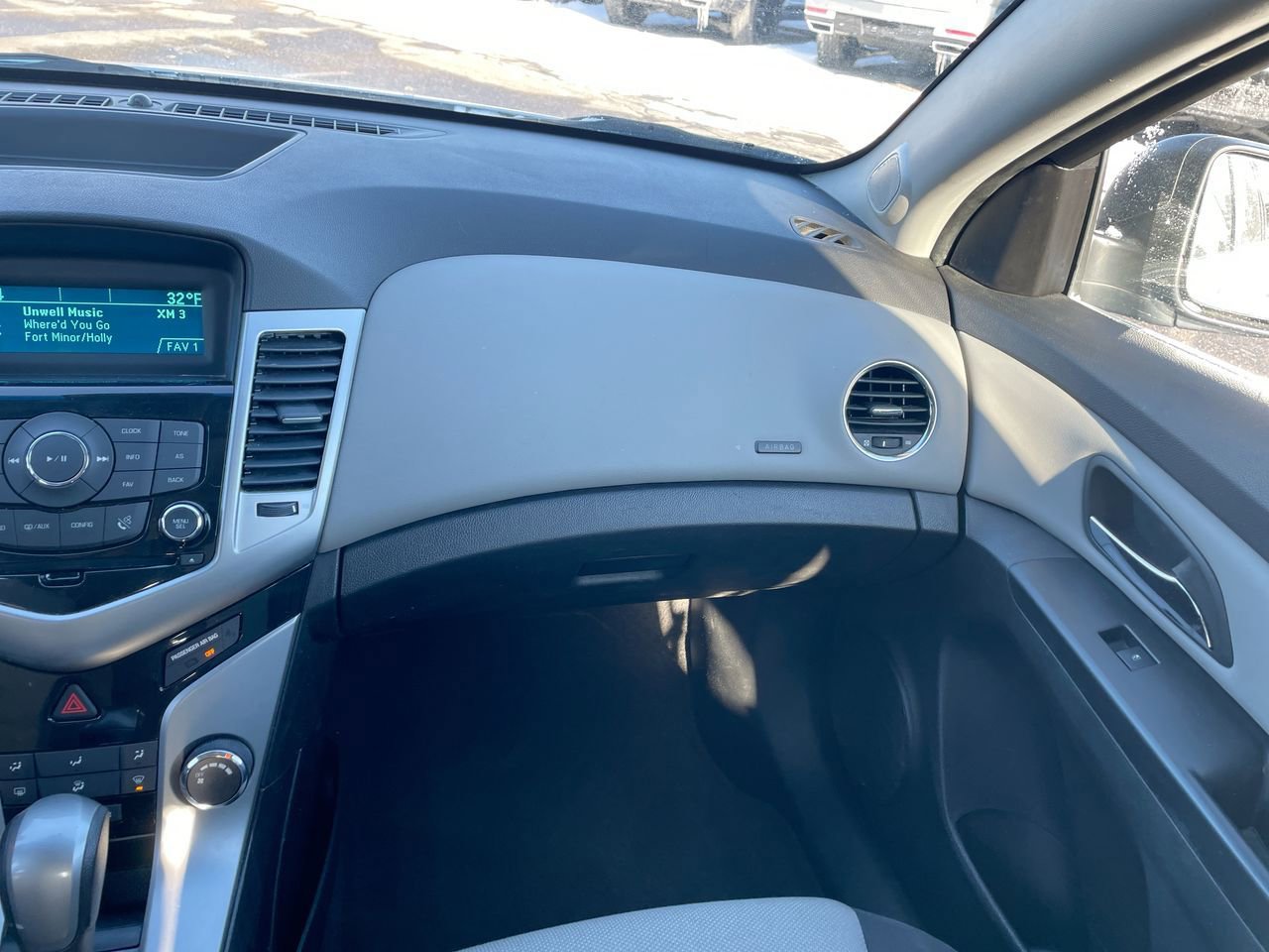 Thumbnail: 2012 Chevrolet Cruze - 16