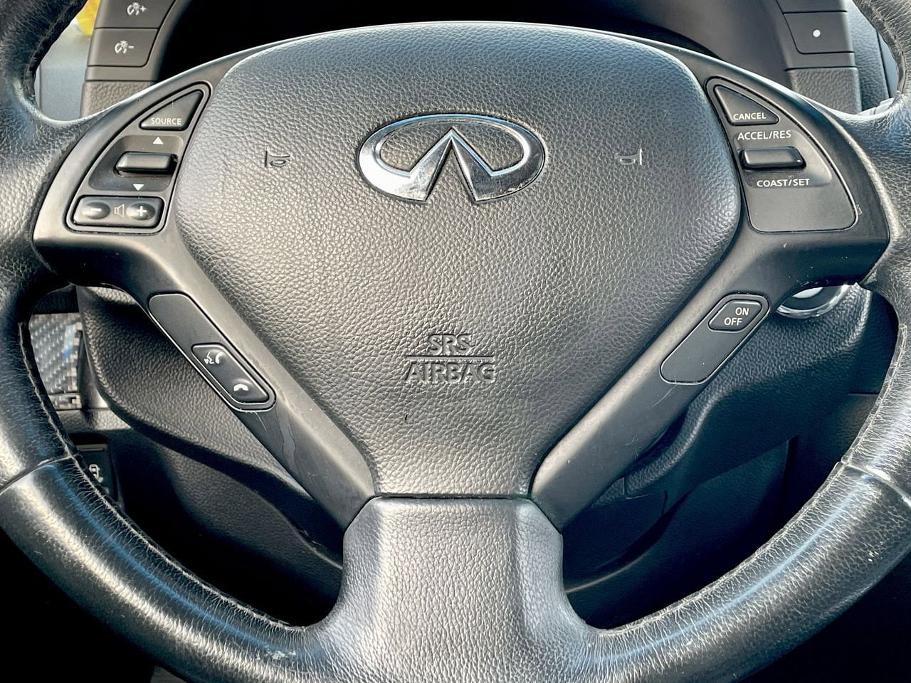 Thumbnail: 2012 INFINITI G37 - 10