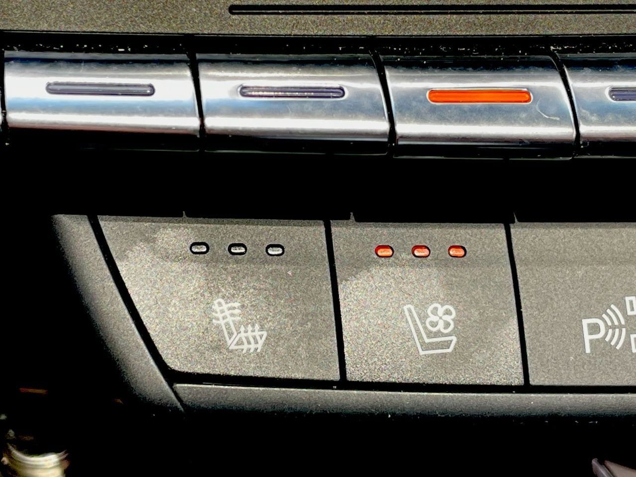Thumbnail: 2023 Cadillac CT5 - 22