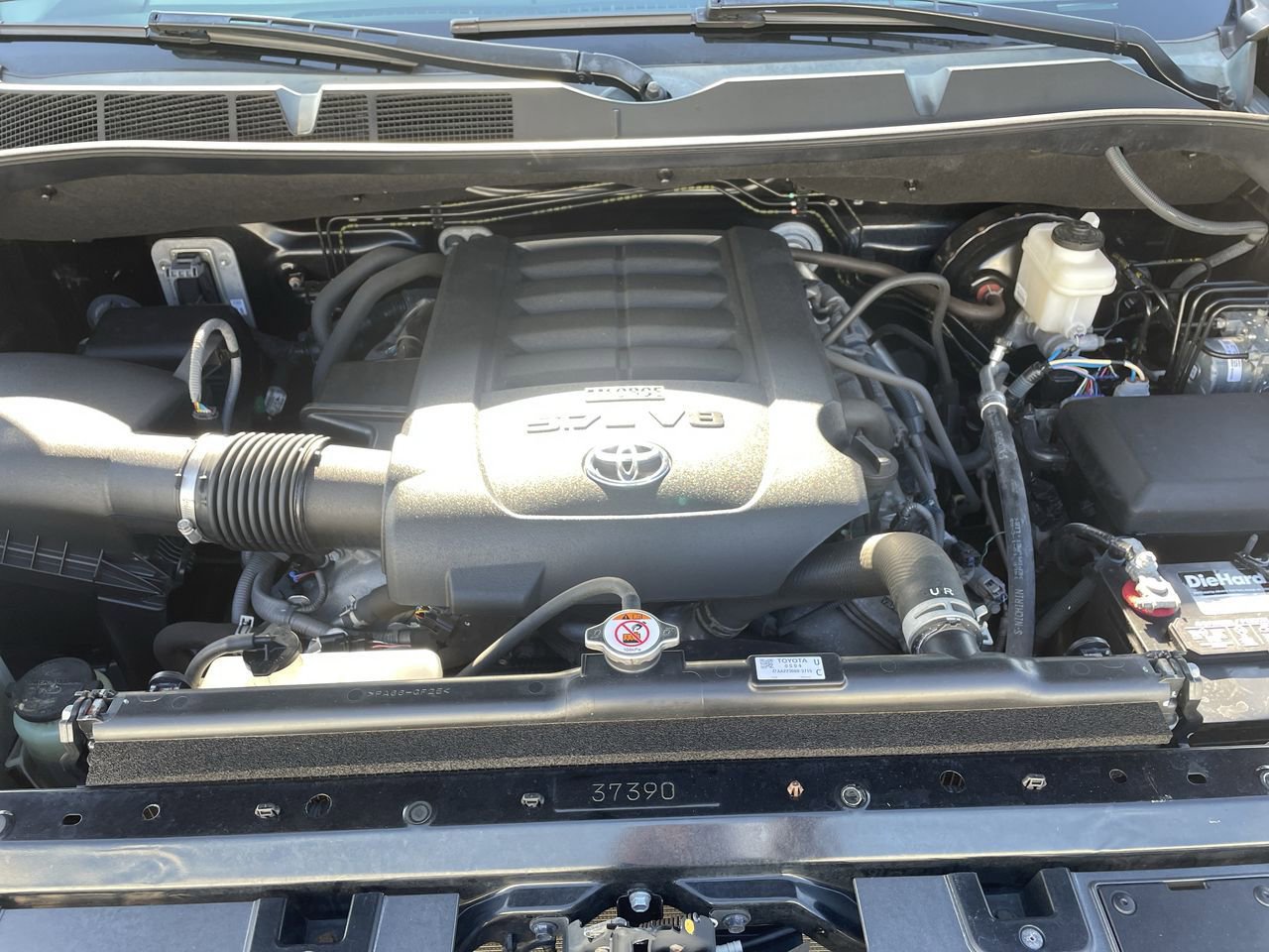 Thumbnail: 2020 Toyota Tundra - 32