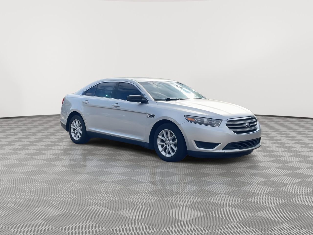 Thumbnail: 2015 Ford Taurus - 2
