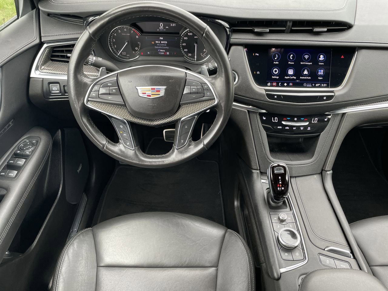 Thumbnail: 2022 Cadillac XT5 - 11