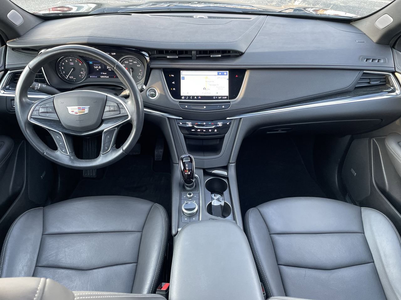 Thumbnail: 2021 Cadillac XT5 - 25