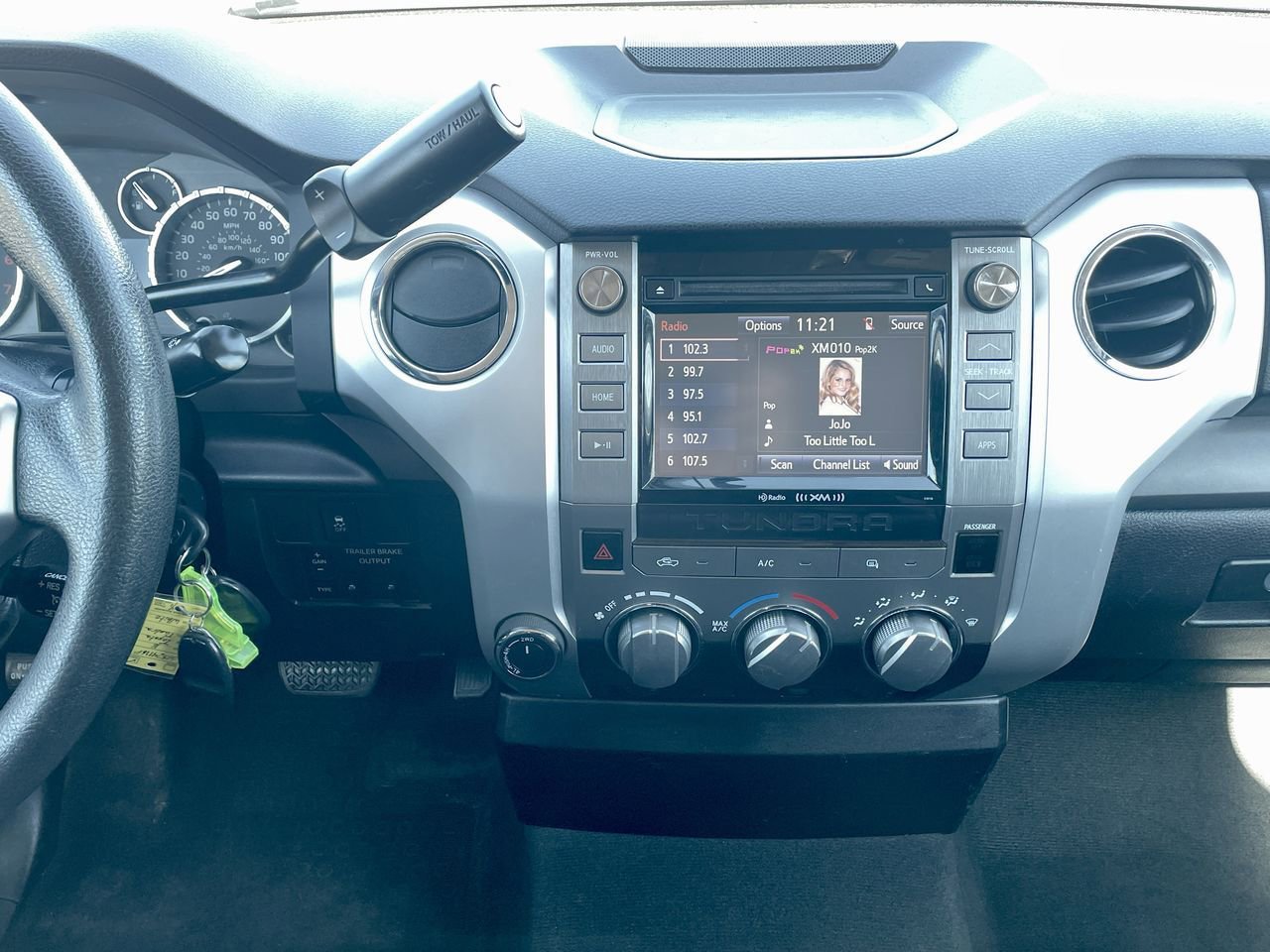 Thumbnail: 2016 Toyota Tundra - 13