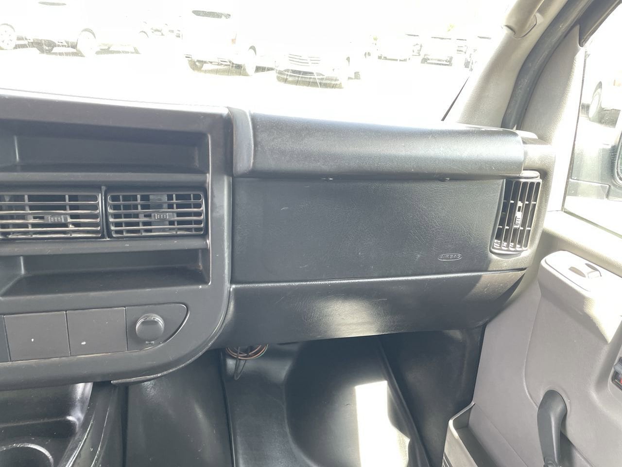 Thumbnail: 2014 Chevrolet Express - 16