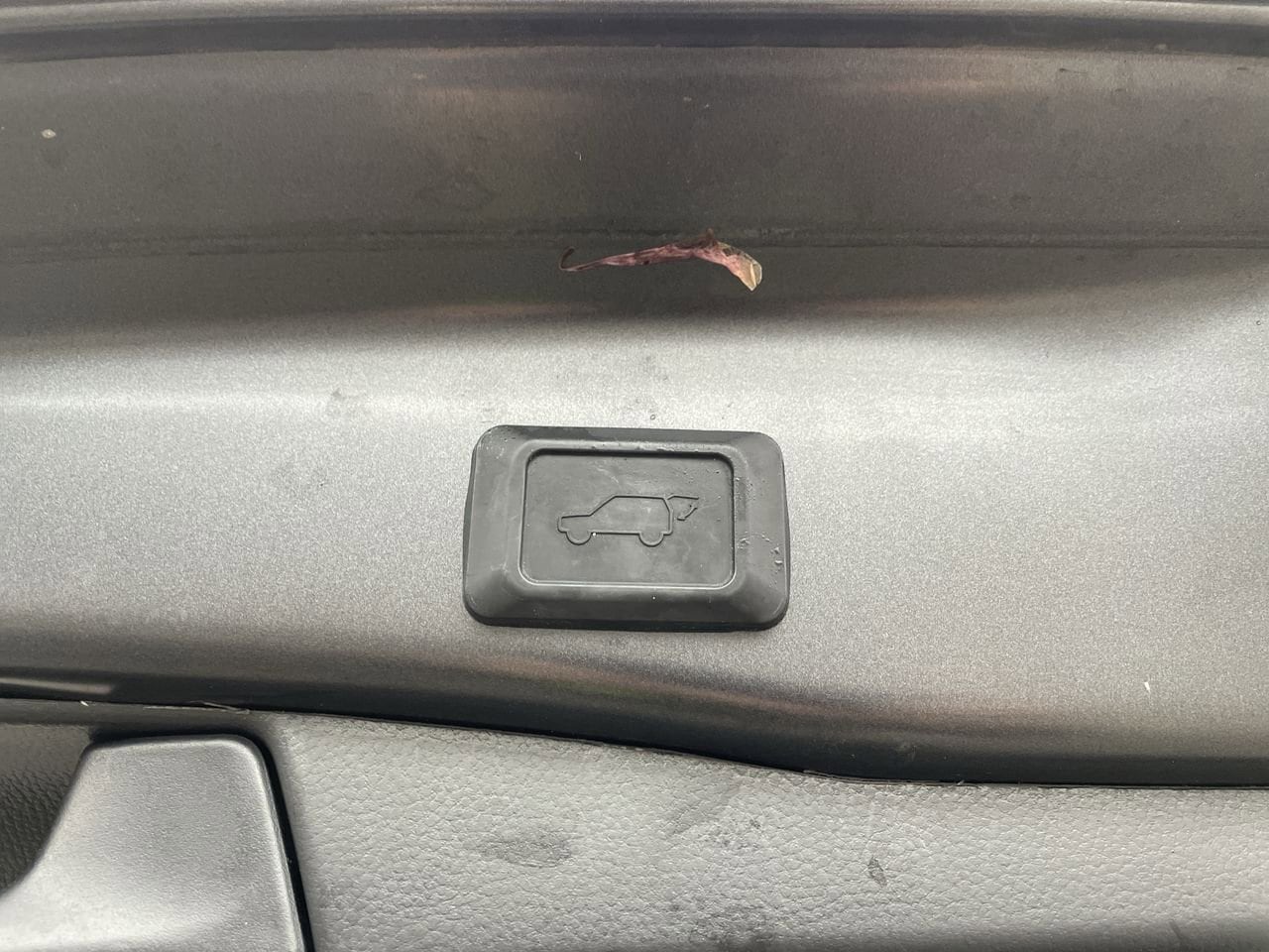 Thumbnail: 2023 Toyota RAV4 - 18