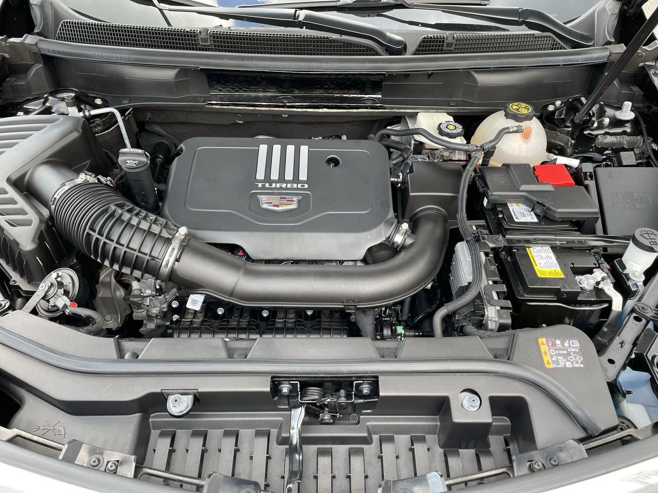 Thumbnail: 2023 Cadillac XT5 - 32