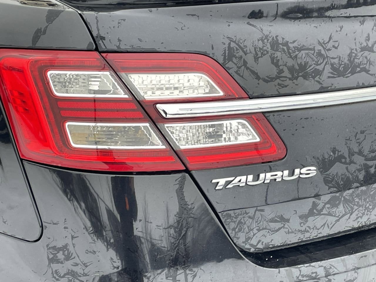 Thumbnail: 2017 Ford Taurus - 36