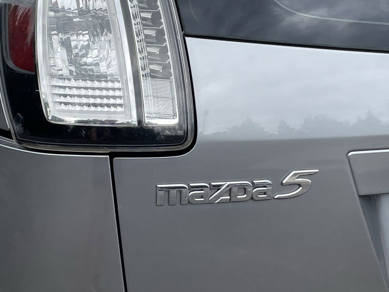 Thumbnail: 2010 Mazda Mazda5 - 34