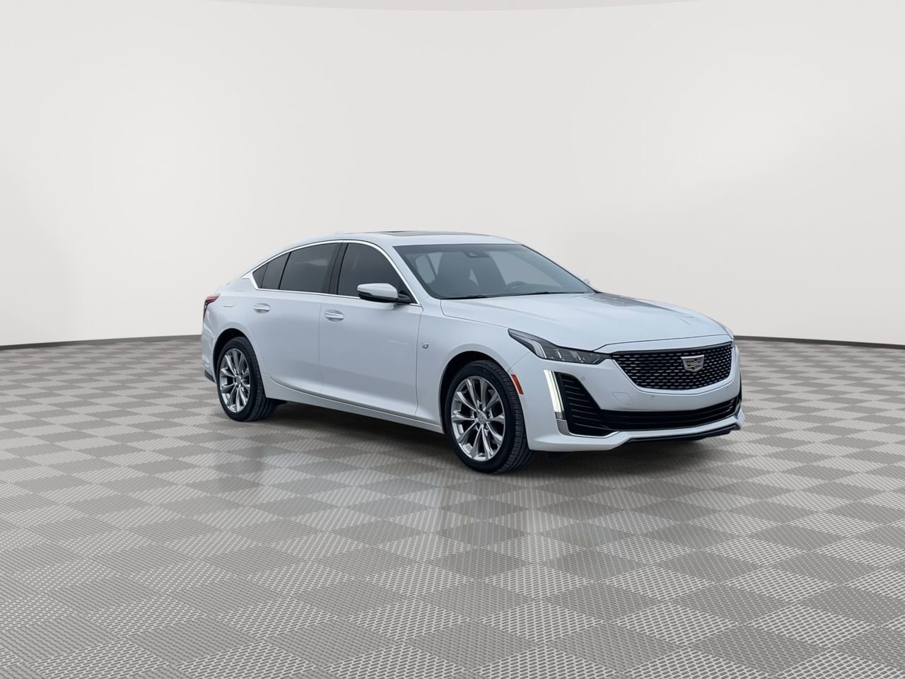 Thumbnail: 2023 Cadillac CT5 - 2