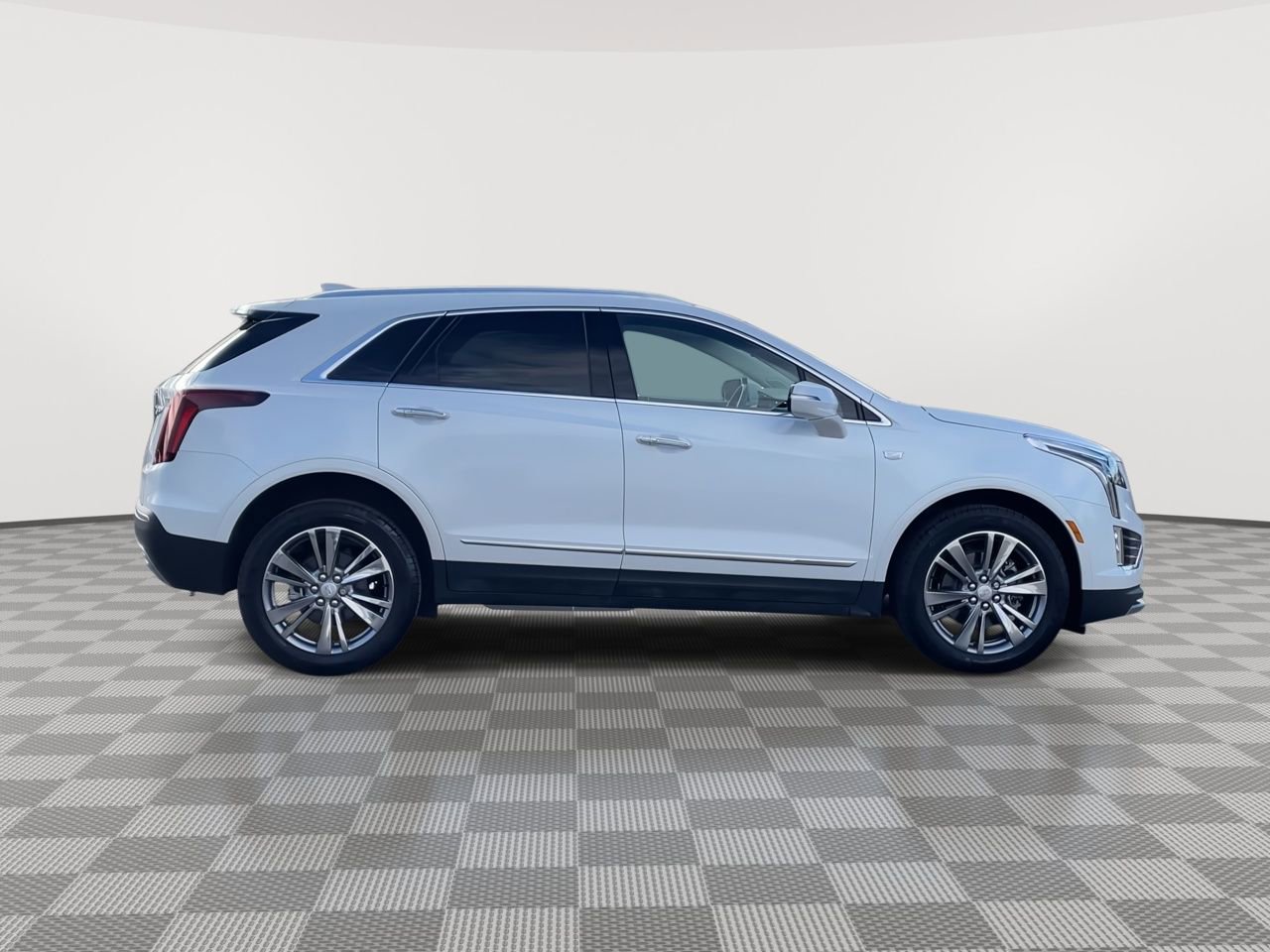 Thumbnail: 2025 Cadillac XT5 - 9