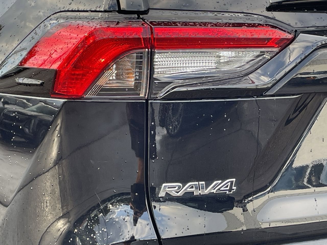 Thumbnail: 2023 Toyota RAV4 - 35