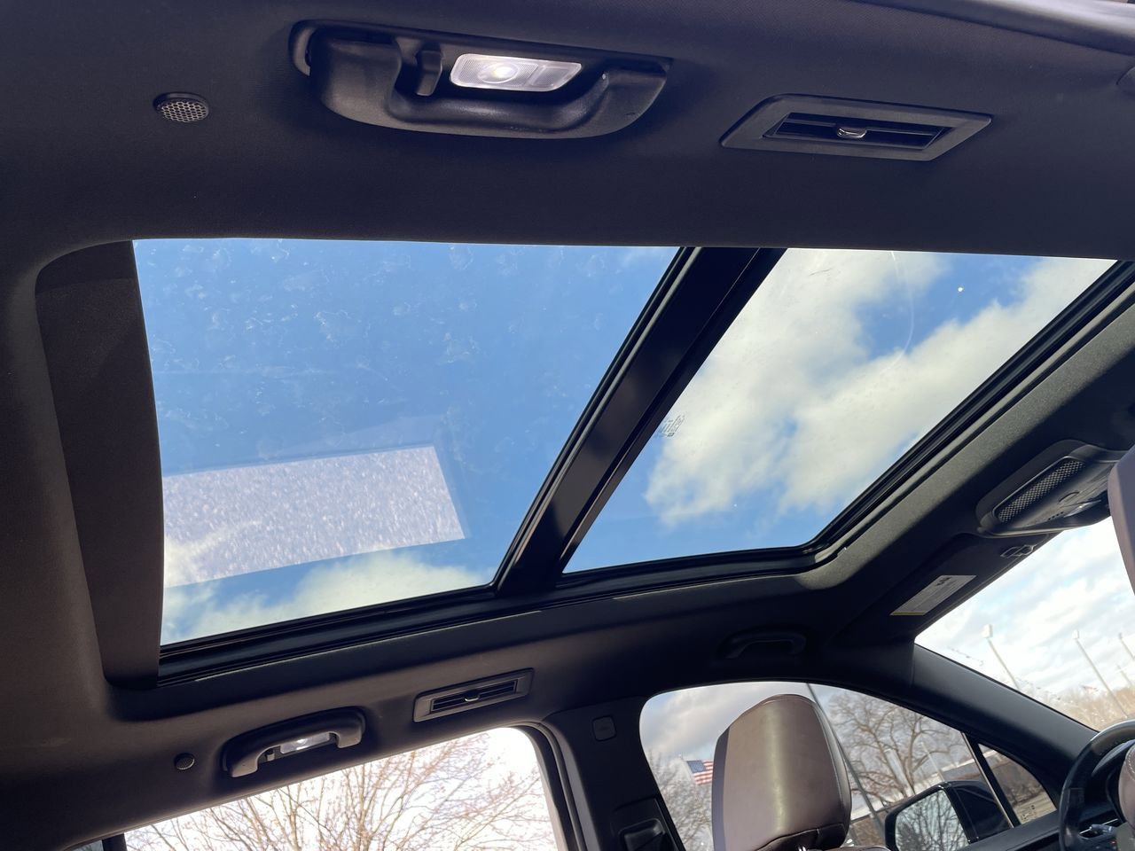 Thumbnail: 2021 Cadillac XT6 - 22