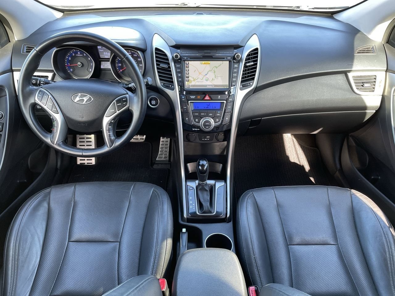Thumbnail: 2016 Hyundai Elantra - 23