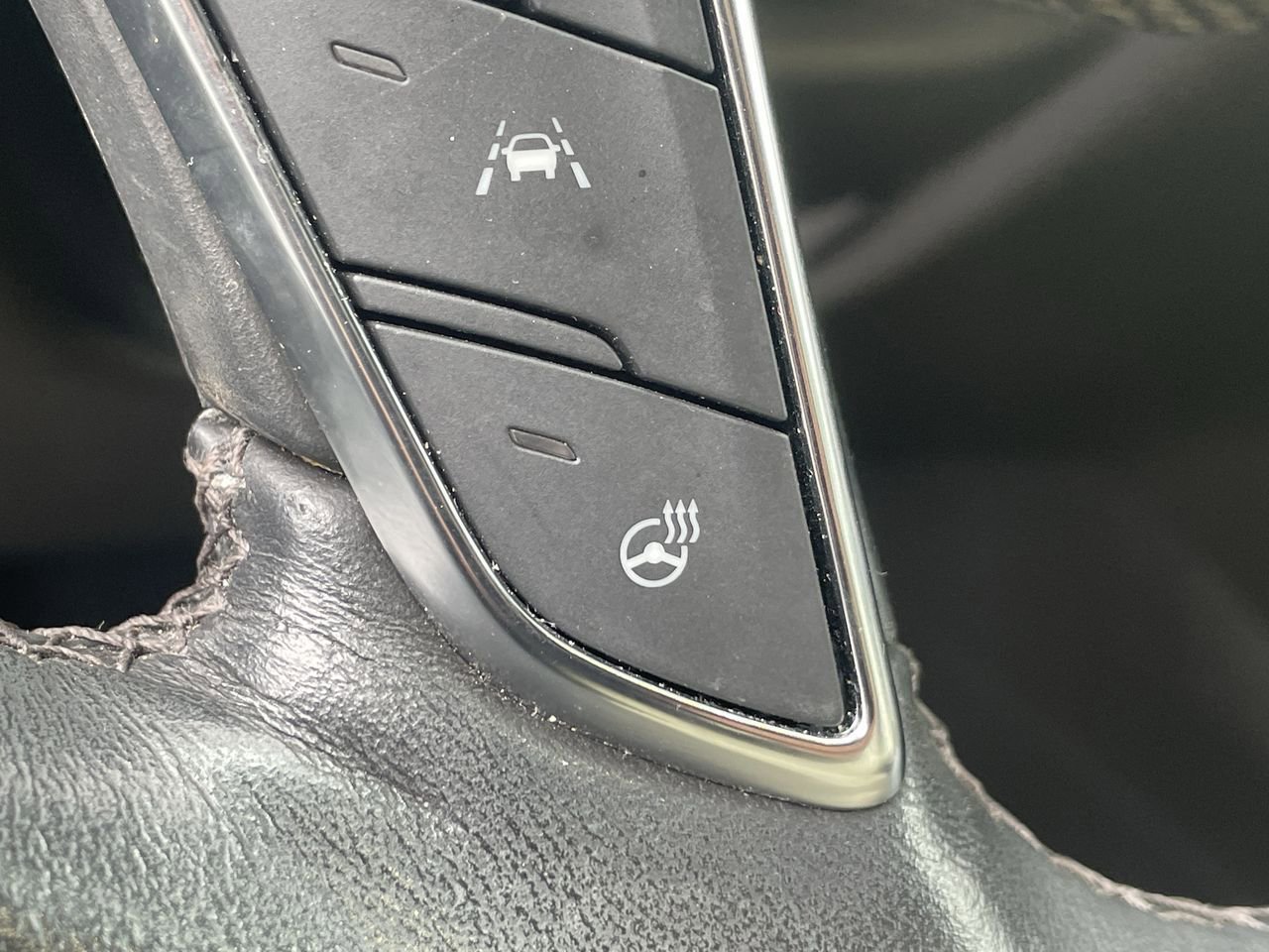 Thumbnail: 2022 Cadillac XT5 - 23
