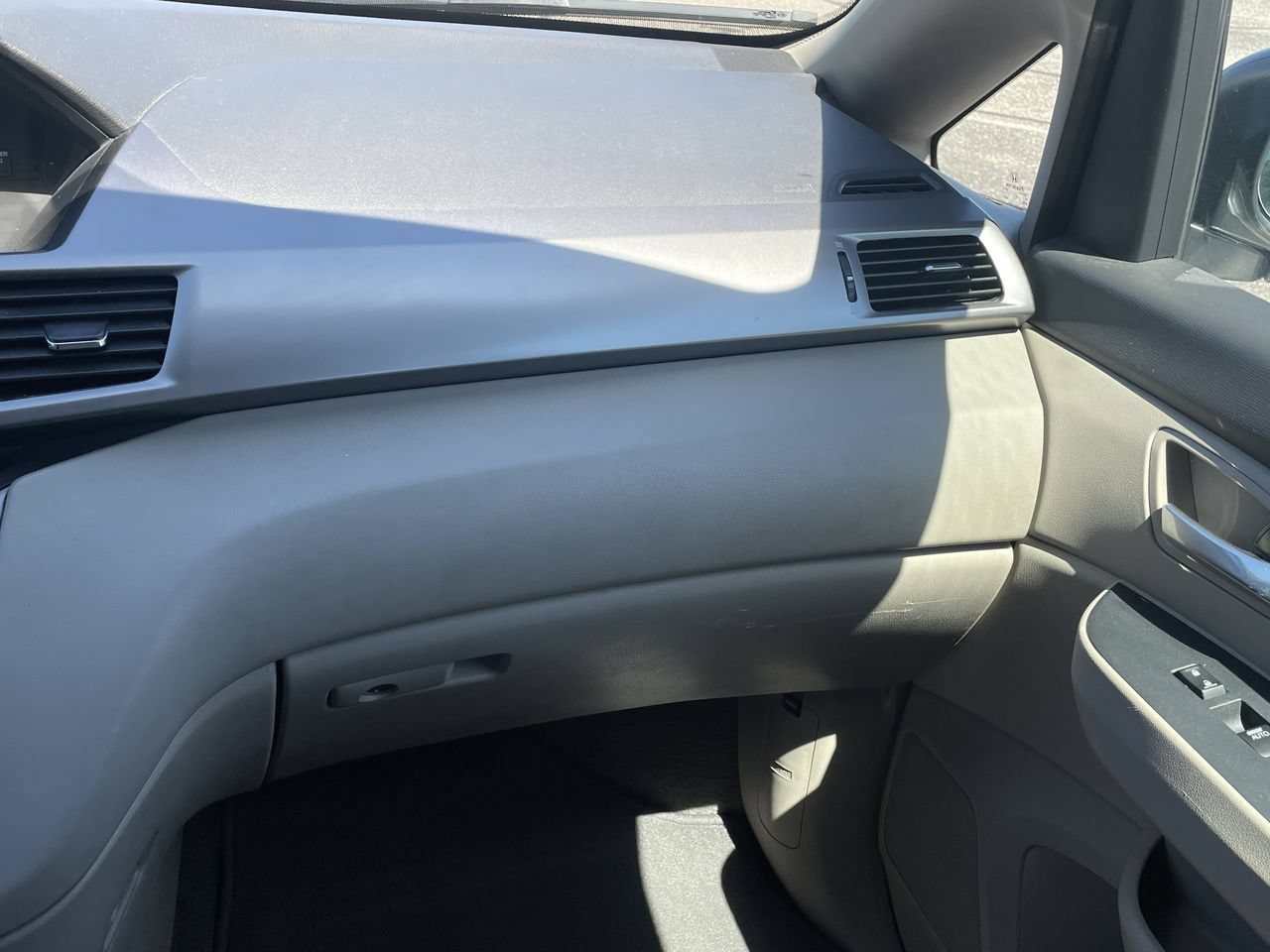 Thumbnail: 2016 Honda Odyssey - 16