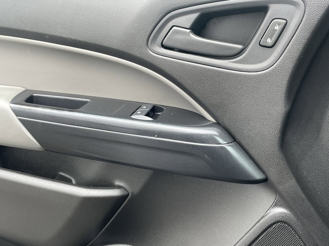 Thumbnail: 2019 Chevrolet Colorado - 30