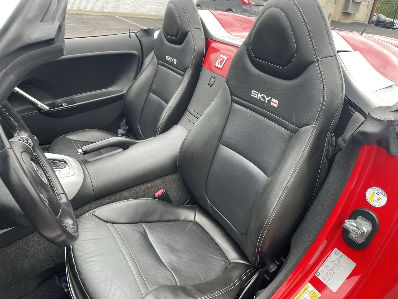 Thumbnail: 2008 Saturn Sky - 12