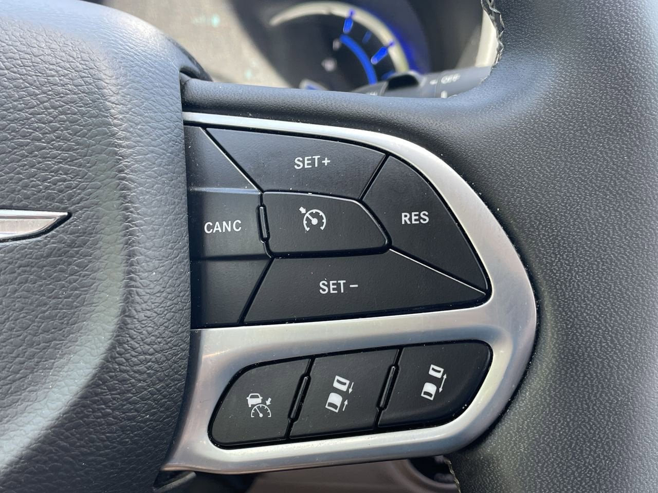 Thumbnail: 2024 Chrysler Pacifica - 29