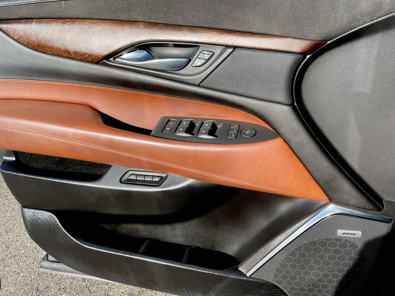 Thumbnail: 2015 Cadillac Escalade - 39