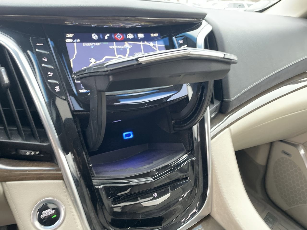 Thumbnail: 2019 Cadillac Escalade - 37