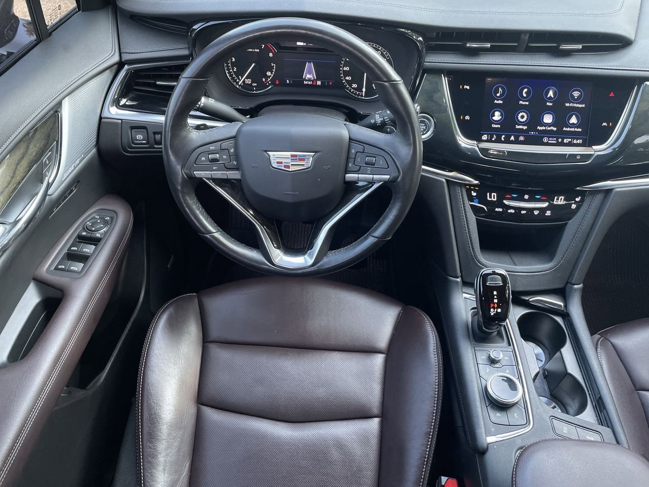 Thumbnail: 2023 Cadillac XT6 - 11