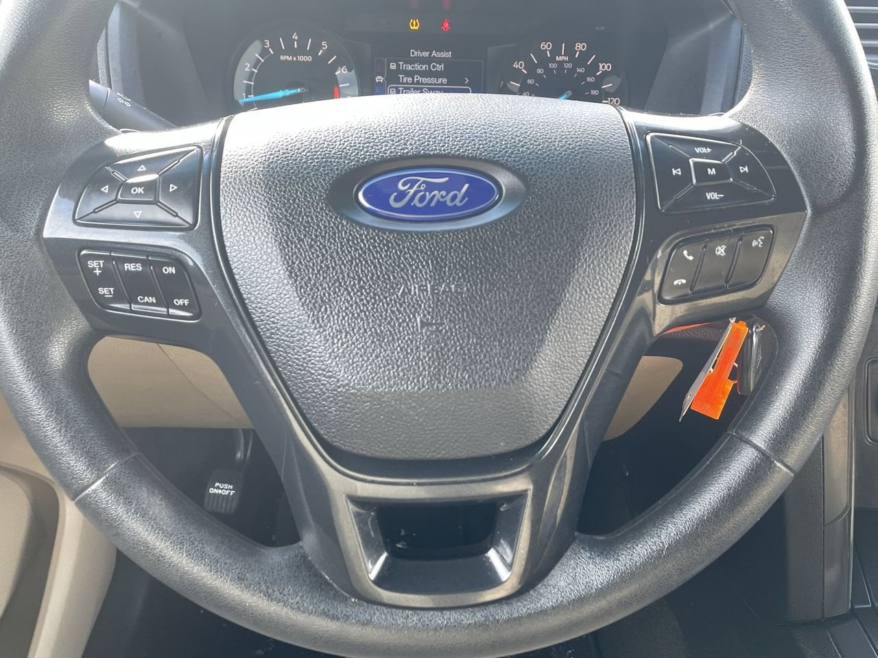 Thumbnail: 2016 Ford Explorer - 10