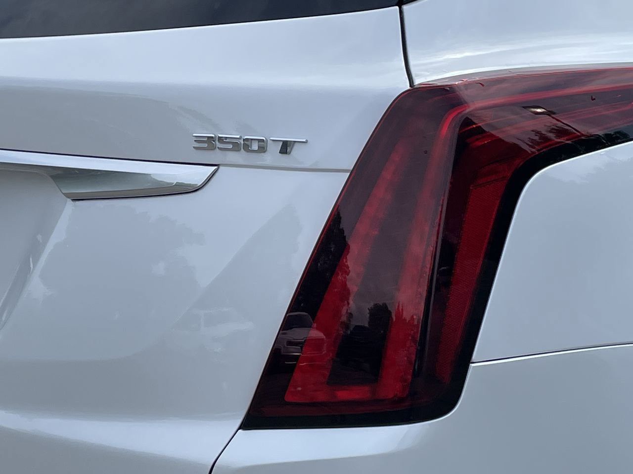 Thumbnail: 2023 Cadillac XT5 - 41