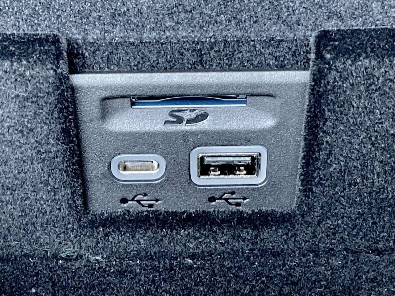 Thumbnail: 2025 Cadillac XT6 - 26