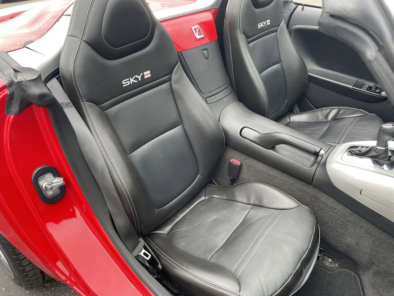 Thumbnail: 2008 Saturn Sky - 14