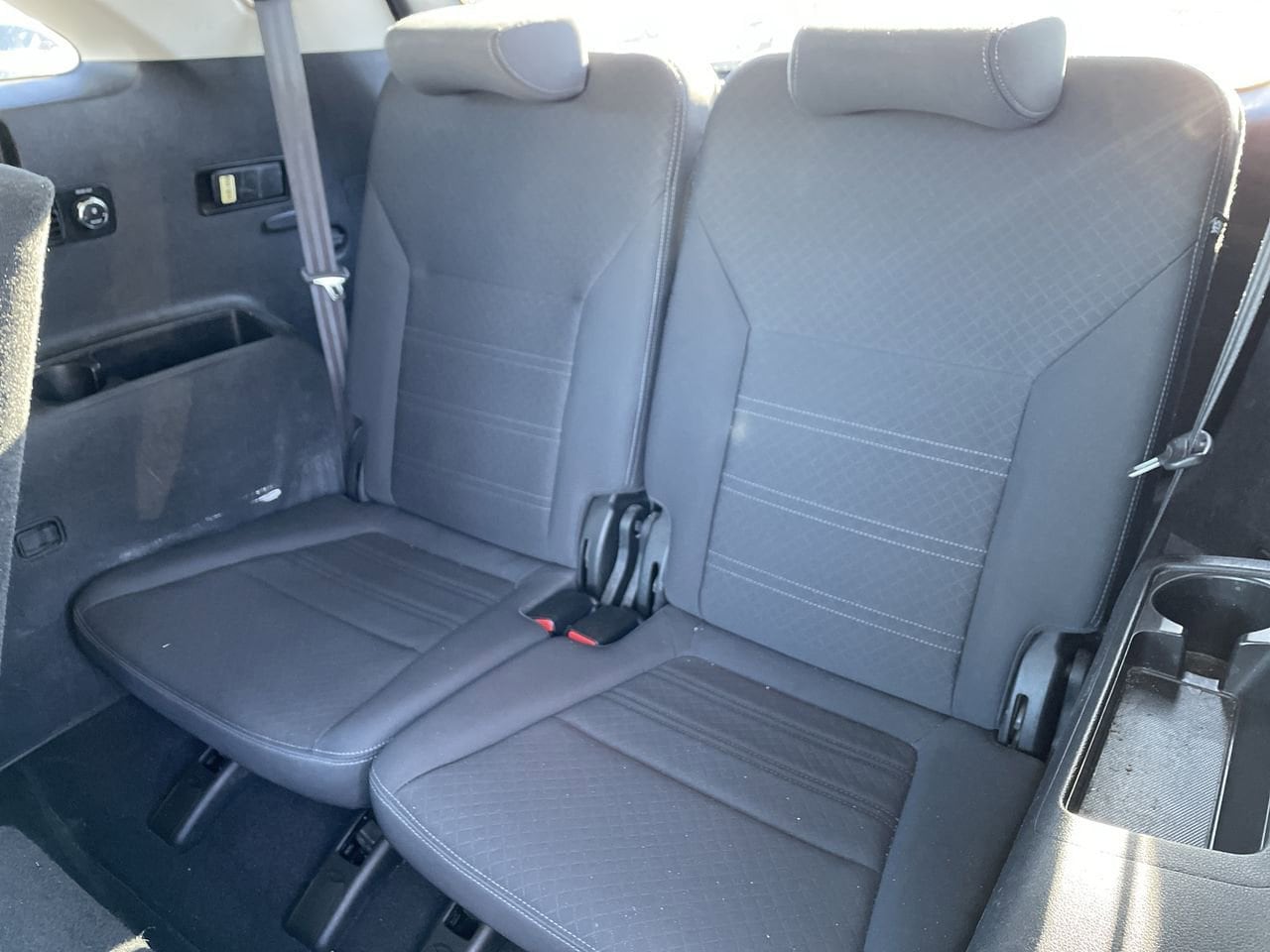 Thumbnail: 2016 Kia Sorento - 18