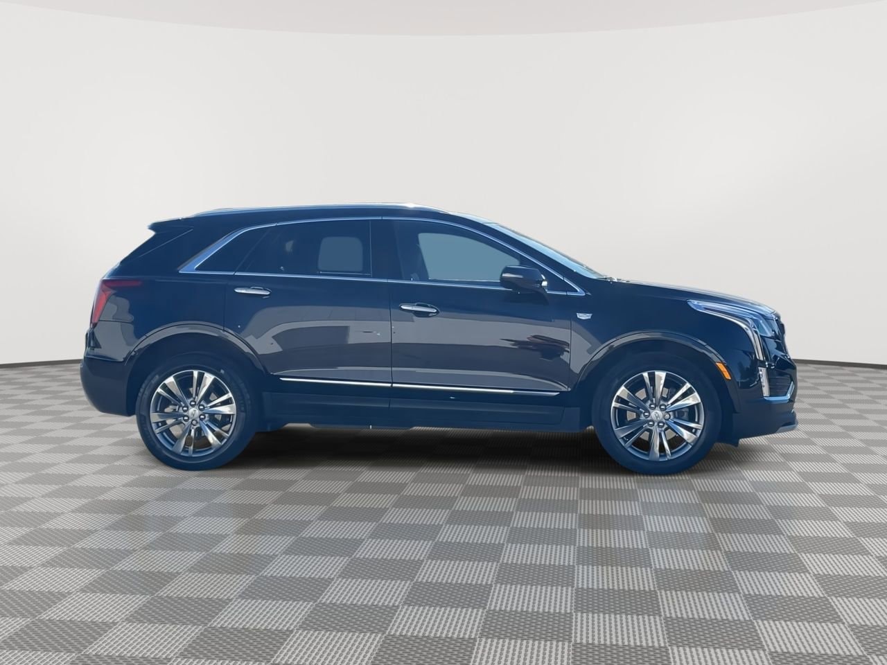 Thumbnail: 2024 Cadillac XT5 - 9