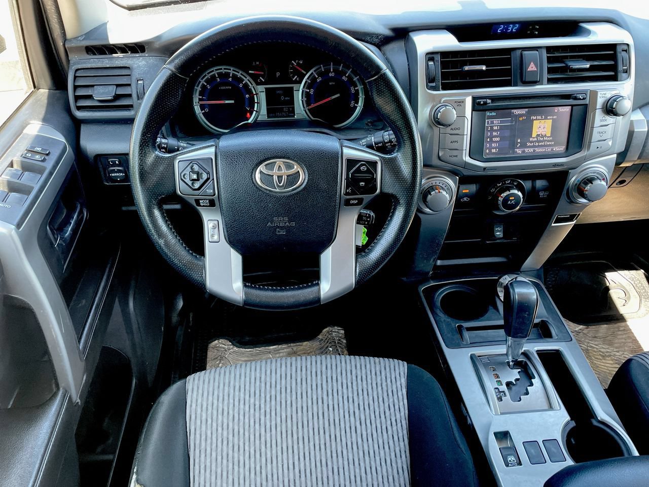 Thumbnail: 2014 Toyota 4Runner - 11